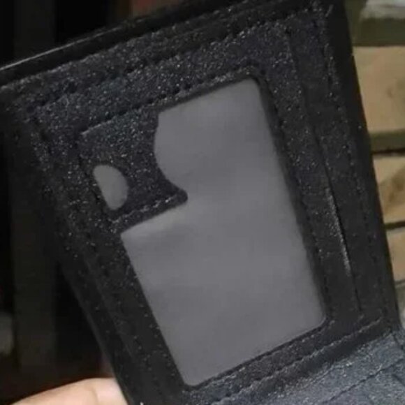 NEW Black Men's Short Lightweight Billfold Wallet With Card Slots Vegan Leather - Picture 2 of 4